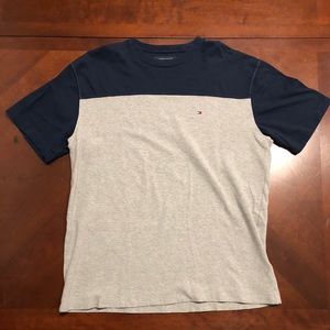Tommy Hilfiger t shirt